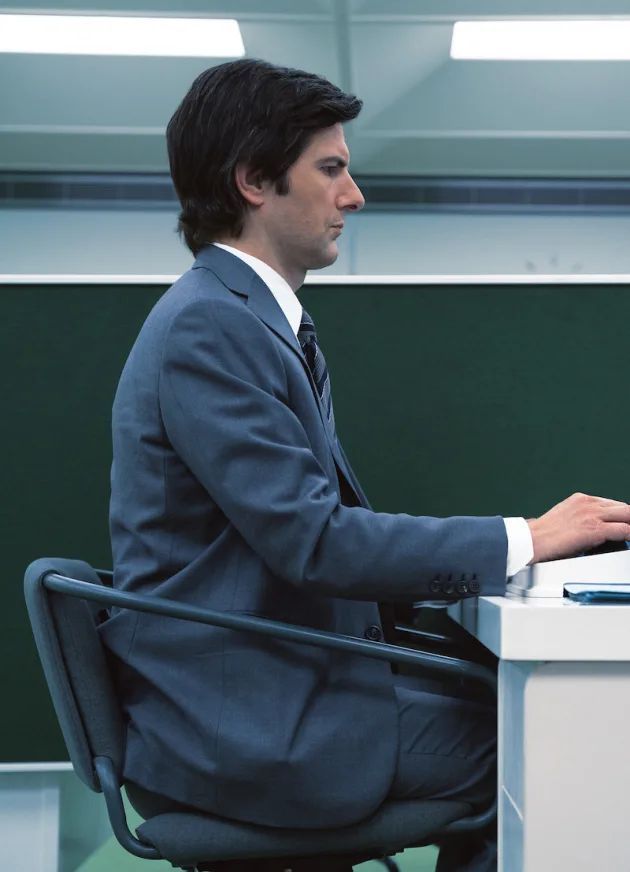 How to Navigate Cold Emailing and Land Jobs